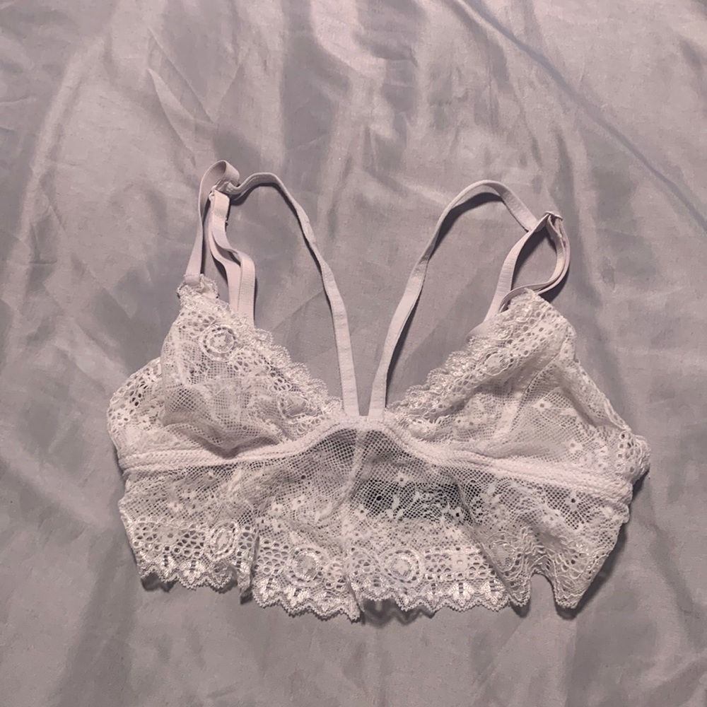 Fashion nova bra
